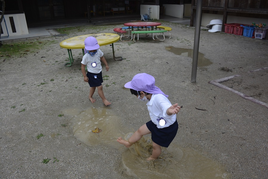 りすぐみ★雨の合間に泥んこ遊びをしたよ