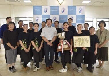 ダンス部が「NHK賞」受賞の報告をしました